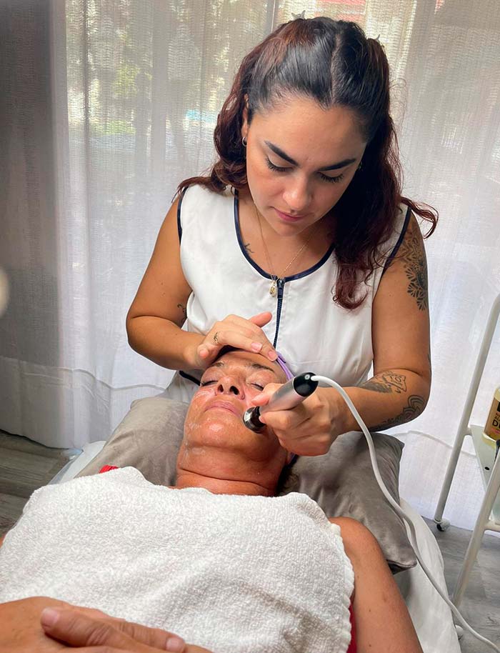 Minerva Calderon Estetic radiofrecuencia facial